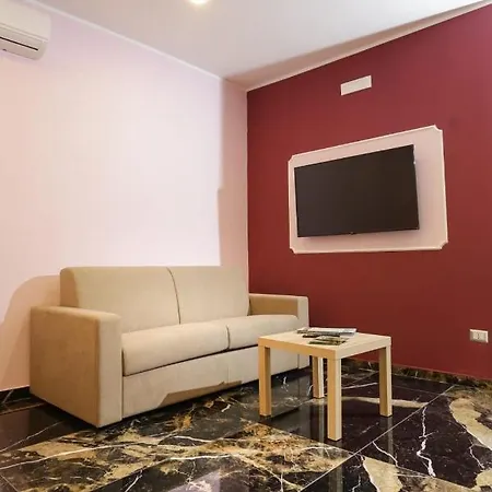 Palepolis Apartament *